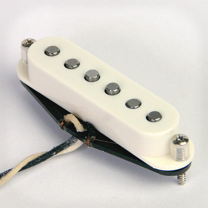 Regular Output Stratocaster® Style middle pickup